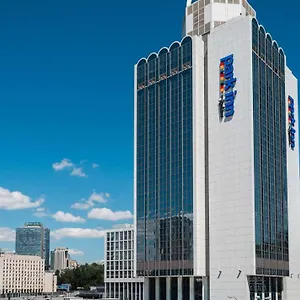 Hotel Park By Radisson Troyitska, Kiew
